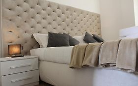 Wamma Spanish Steps Apartment With Two Bedrooms